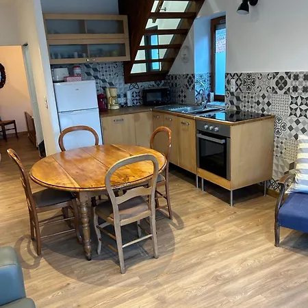 Maison Algus 度假居 屈克